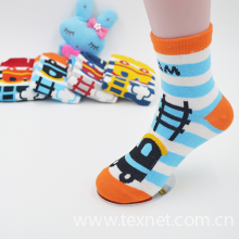 诸暨市华祎针织有限公司-童袜